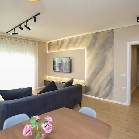 Sofia Apartment *